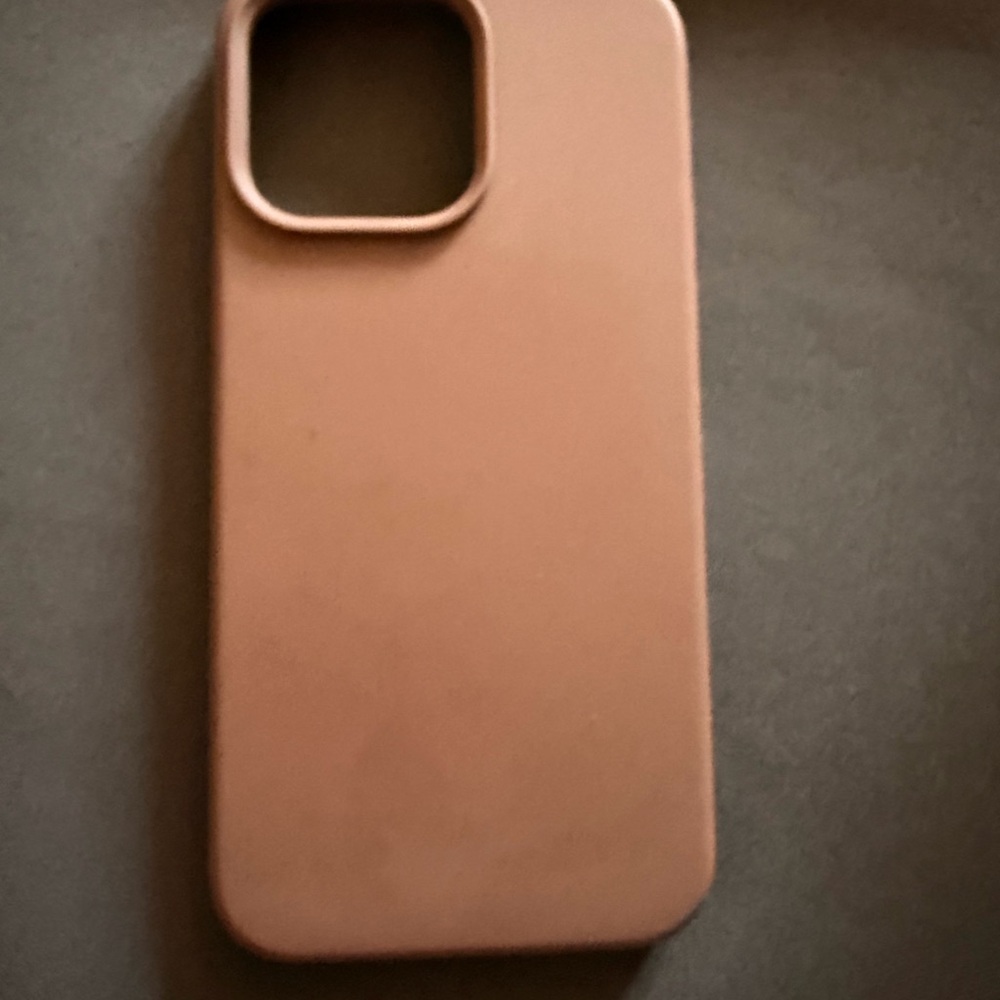 iPhone 14 Pro Max - tan silicone